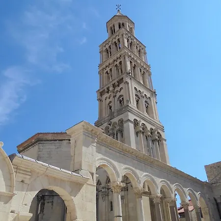 普罗维登斯公寓 公寓